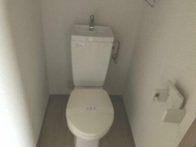 清潔感のあるトイレです