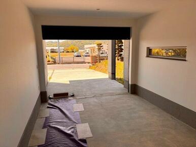 12帖分のビルドインガレージ