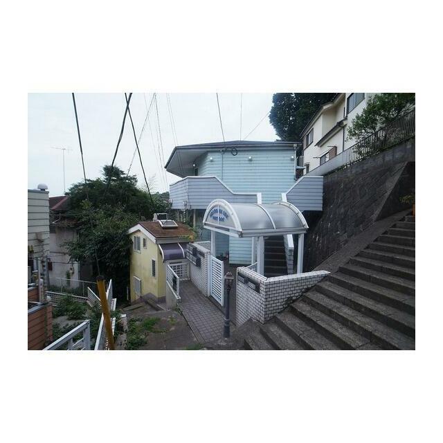 洋館風のおしゃれな外観