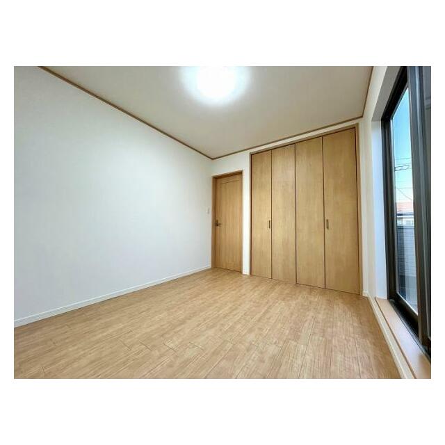 「洋室約5帖」クローゼットがございます