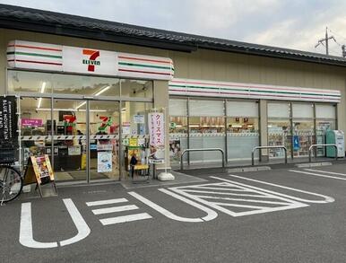 セブンイレブン伏見桃山南口店