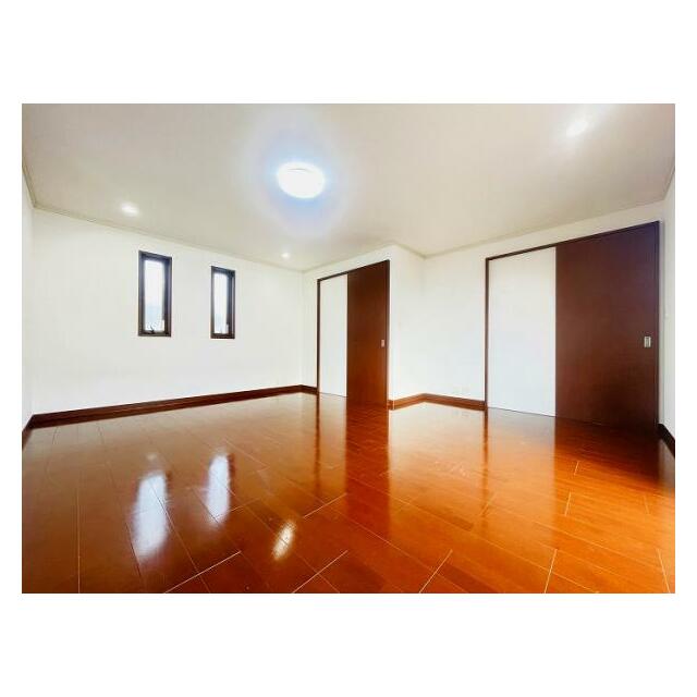 2階南西側洋室２