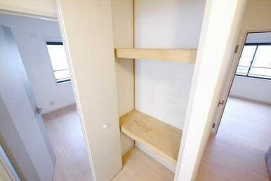 玄関ホール収納