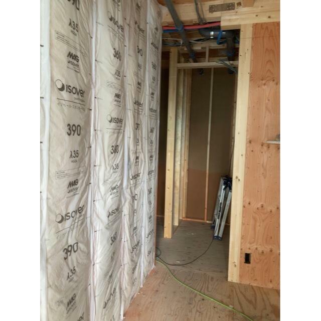 このエントランスでゲストをお出迎え（1号棟）