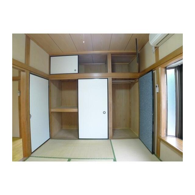収納は一間半分あります。