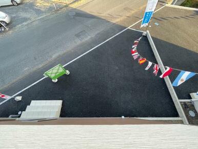 カースペース2台！並列駐車もできます♪