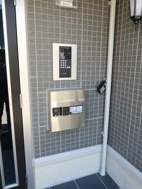 オートロック・宅配ＢＯＸ付き
