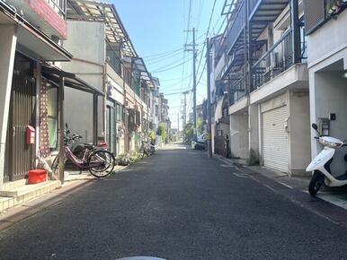 周辺交通量も少なく閑静な住宅街です♪