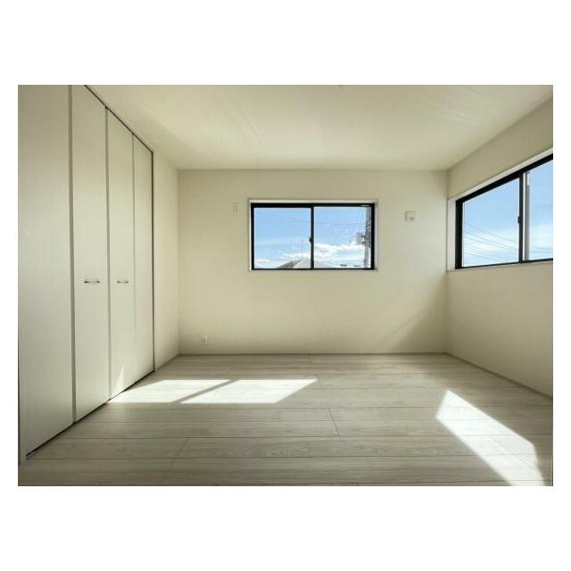 各部屋にクローゼットが付いているので整理整頓も安心＾＾