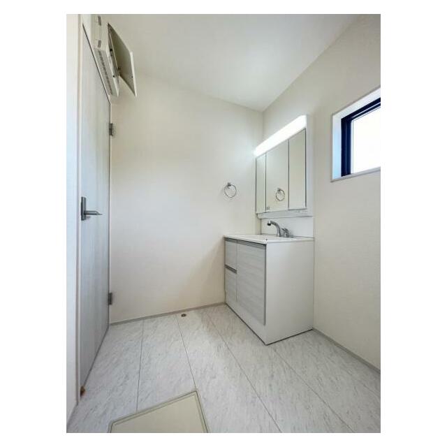 朝の準備・毎日の洗濯・帰宅後のお風呂と大活躍の洗面スペース＾＾