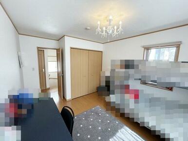 全居室に収納スペースがあり、お部屋がスッキリ片付きます