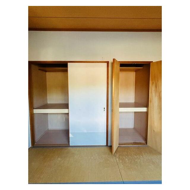 「和室」収納スペースあります。