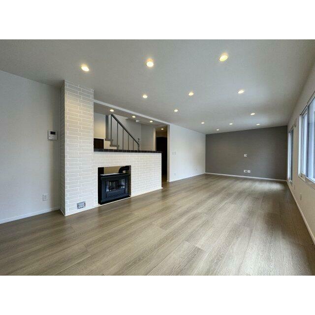 照明ダウンライトに交換。