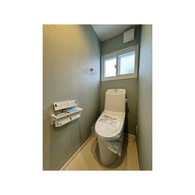 トイレ新品交換済み。