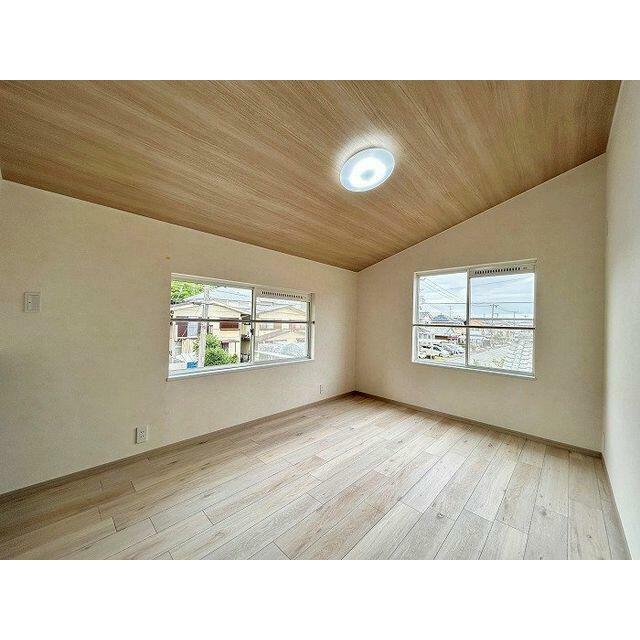 「２階北洋室」天井にアクセントがあるお部屋です