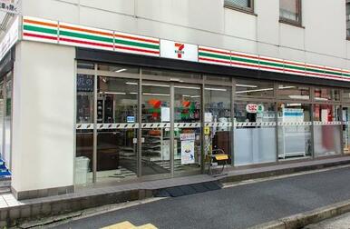 セブンイレブン　神田錦町２丁目店