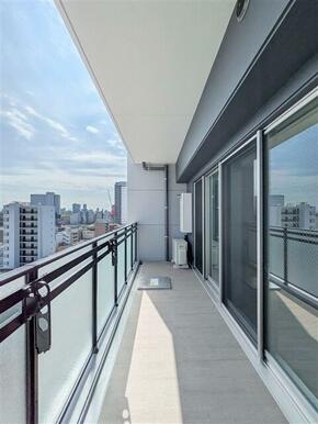 （参考）１４０２号室〈Ｗｈｉｔｅ〉　バルコニー