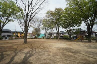 東越谷第４公園徒歩１分８０ｍ