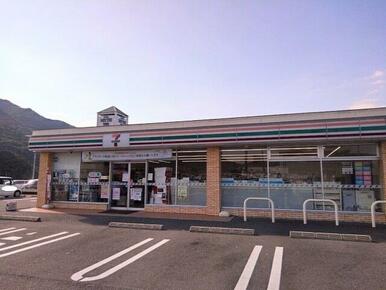 セブンイレブン善通寺吉原町店