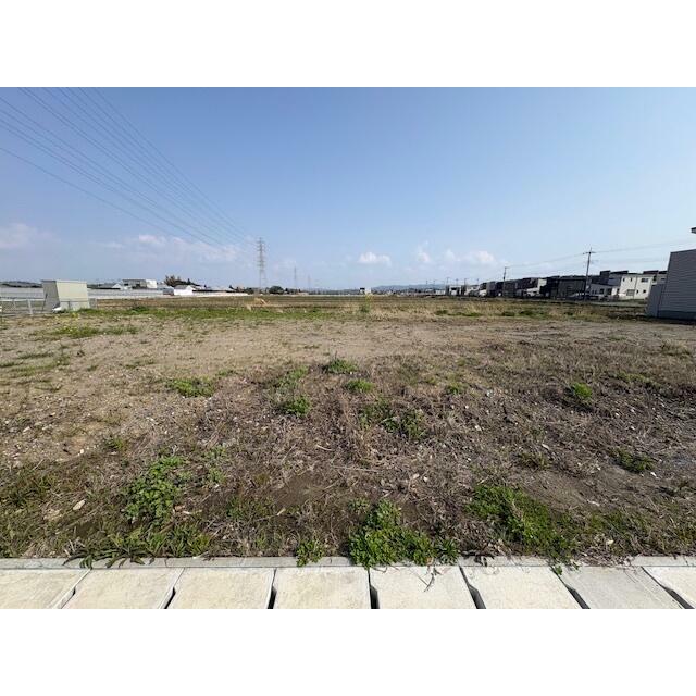 広々とした敷地かつ平坦地です！　建築条件御座いません！