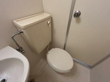 ※写真は別号室のものです。