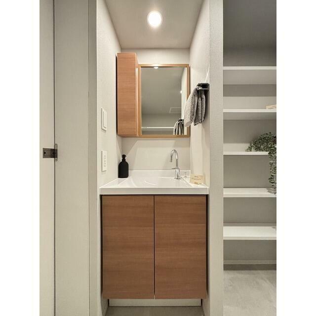 【家具・家電の備え付けはありません】