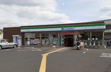 ファミリーマートさいたま神田店