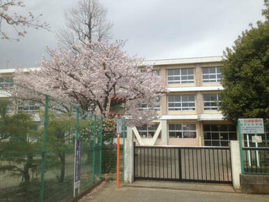 寒川町立旭が丘中学校