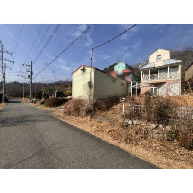 2026年2月撮影、外観から前面道路