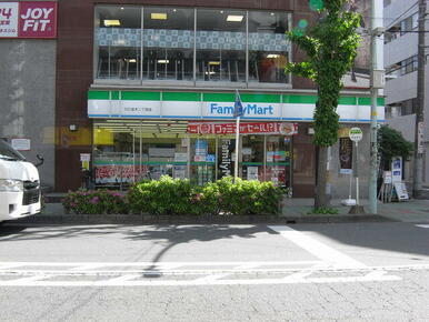 ファミリーマート川口並木二丁目店