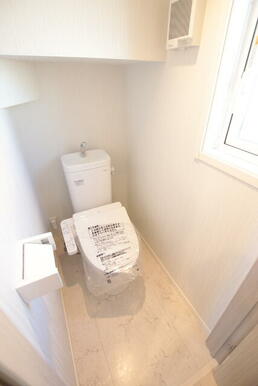 【参考写真】1階　洗浄機能付面座のトイレです♪