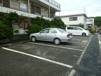 ★敷地内の駐車場です★