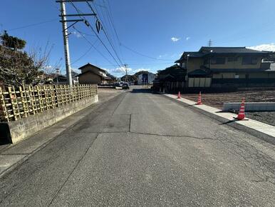 交通量が少なく、静かな住環境です☆