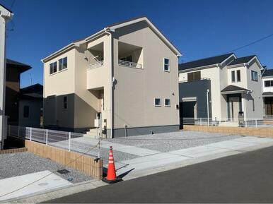 未来を鮮やかに彩る住まい（7号棟）