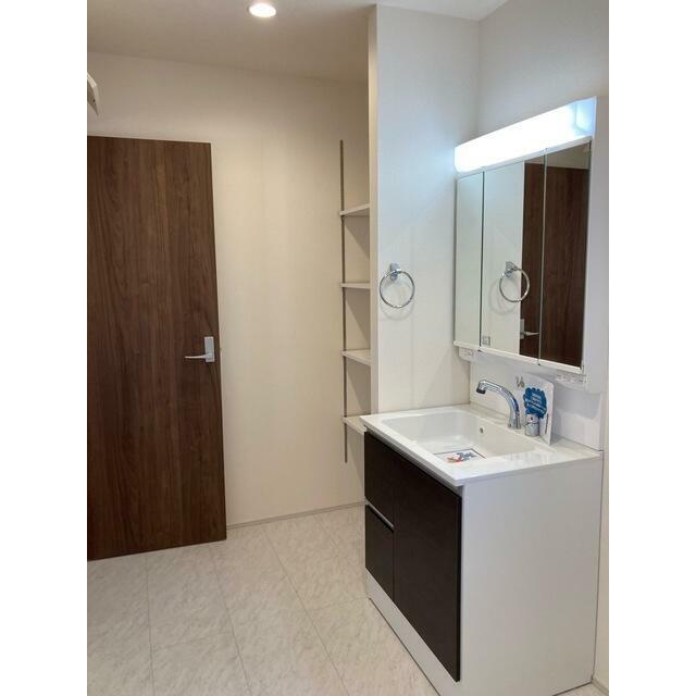 洗面台で帰宅後のリセットタイム（1号棟）