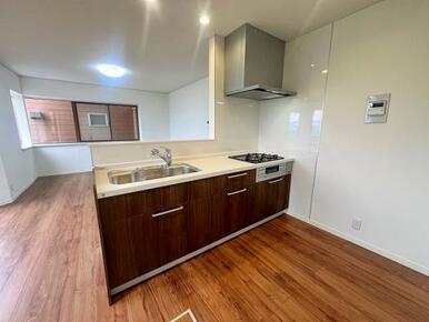 キッチン新品交換済み