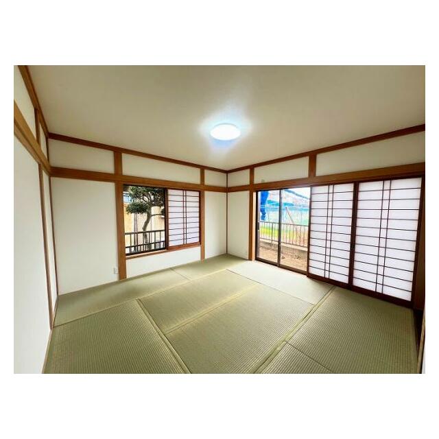 1階和室約8帖　別角度から