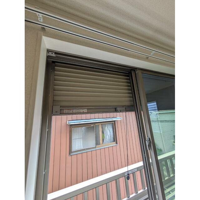 シャッター雨戸※クリーニング前の室内参考写真です。