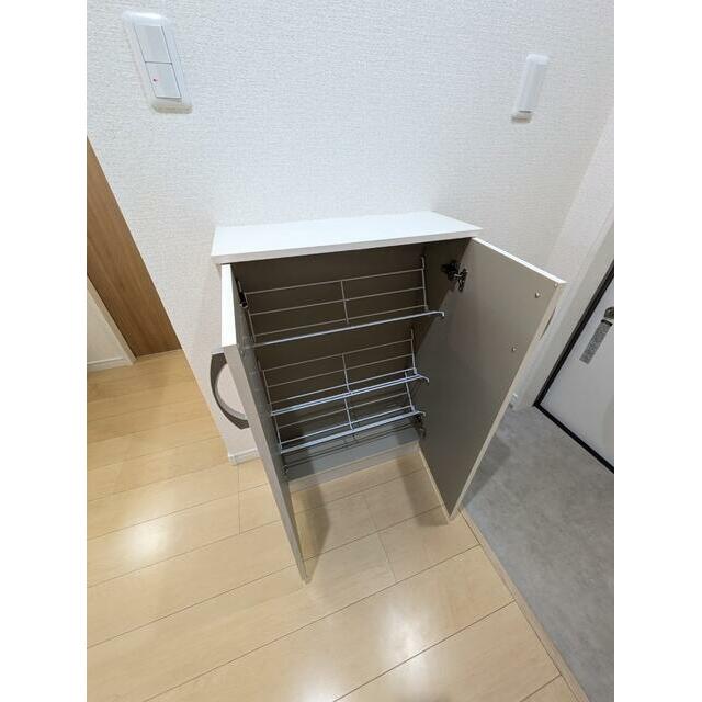 シューズボックス※クリーニング前の室内参考写真です。