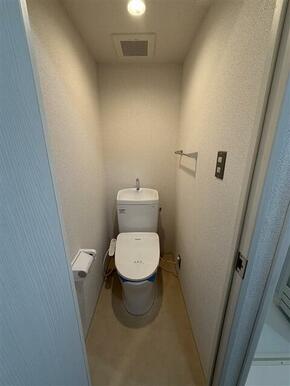 シャワートイレ