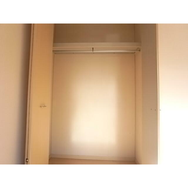 洋室８．３帖
