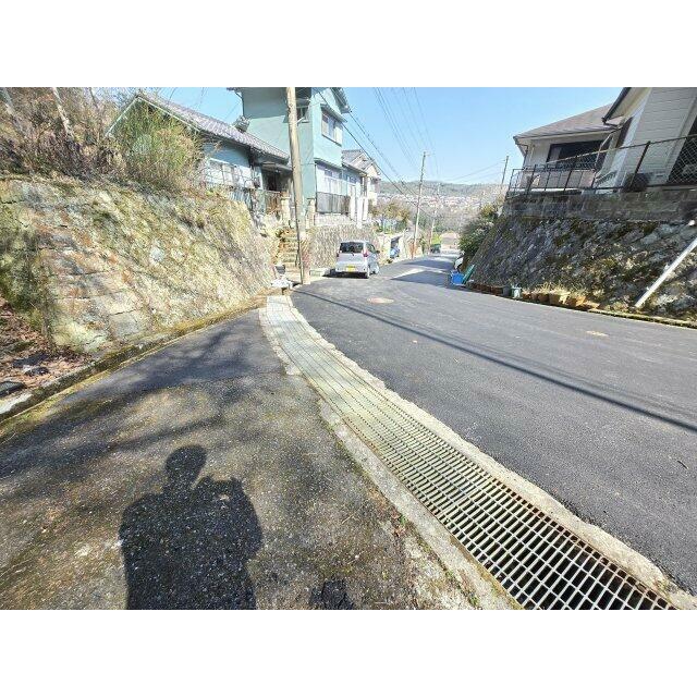 前面道路は約6.75ｍと広いです！