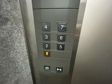 停止階物件です