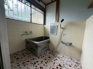 日々の疲れを癒すお風呂付です