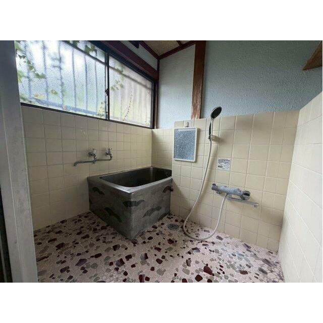 日々の疲れを癒すお風呂付です