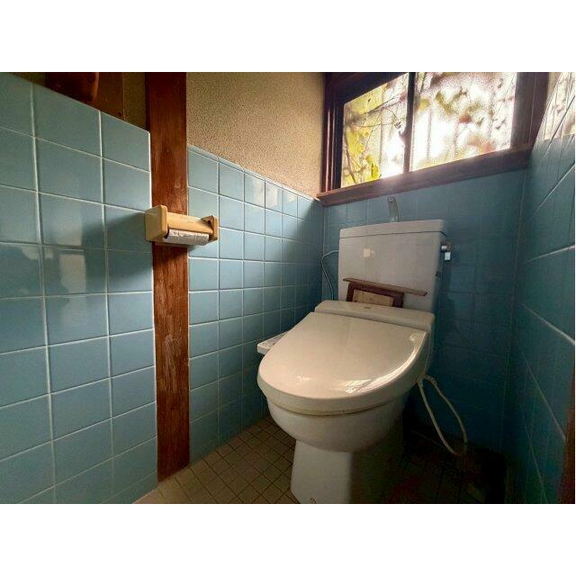 コンパクトで使いやすいトイレです