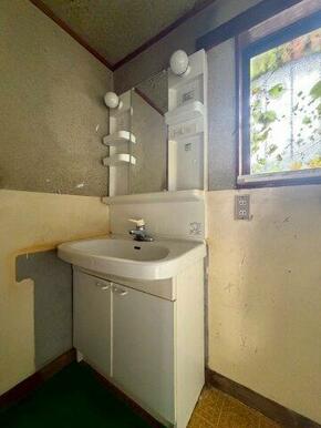 独立洗面台です