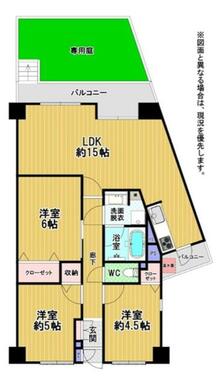 広々ＬＤＫ約１５帖と３つの洋室は、ご家族それぞれのプライベート空間を確保できます。専用庭付きで、お子