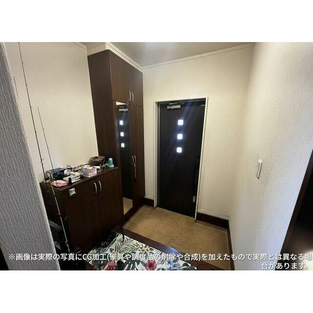 玄関を広く利用できるようシューズボックスを完備！
