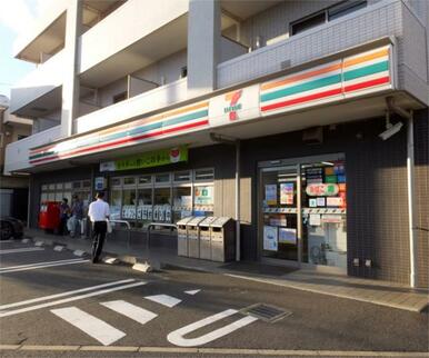 セブンイレブン　横浜高田町店
